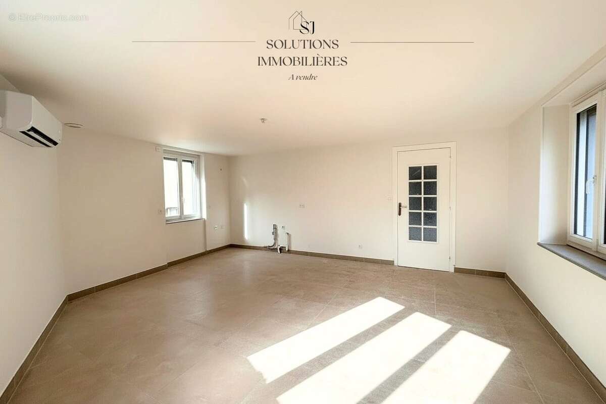 Maison à SAINT-ALBAN-DU-RHONE