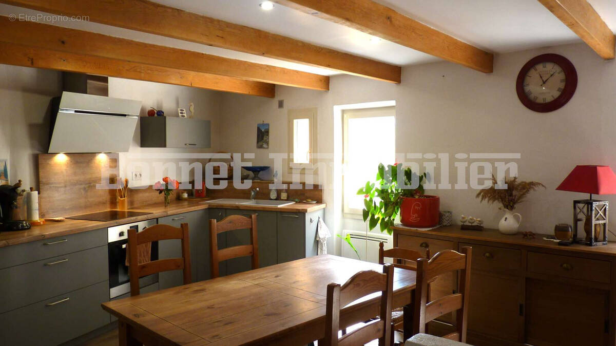 Maison à MIRABEL-AUX-BARONNIES