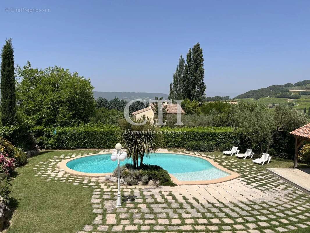 Maison à VAISON-LA-ROMAINE
