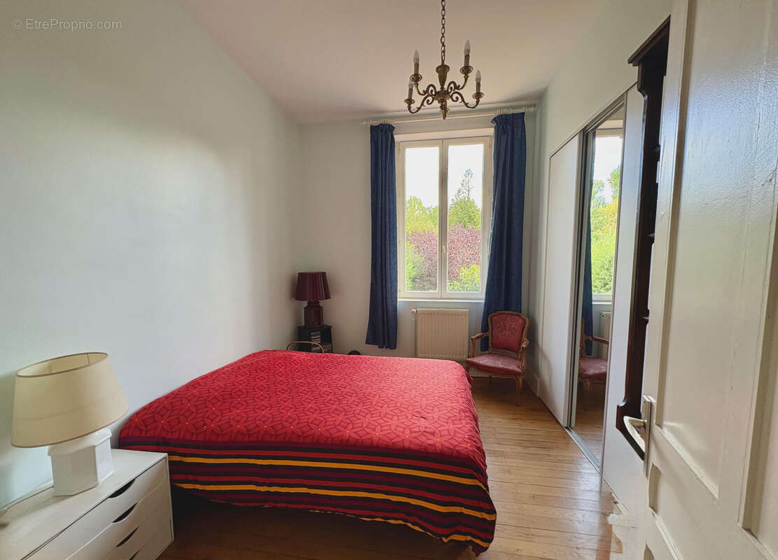 Maison à SAINT-GERMAIN-AU-MONT-D&#039;OR