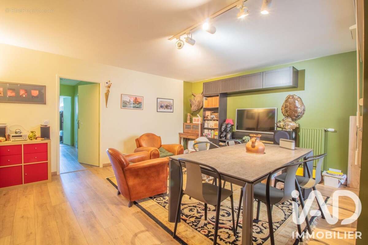 Appartement 101 m² à Bobigny  - photo 3