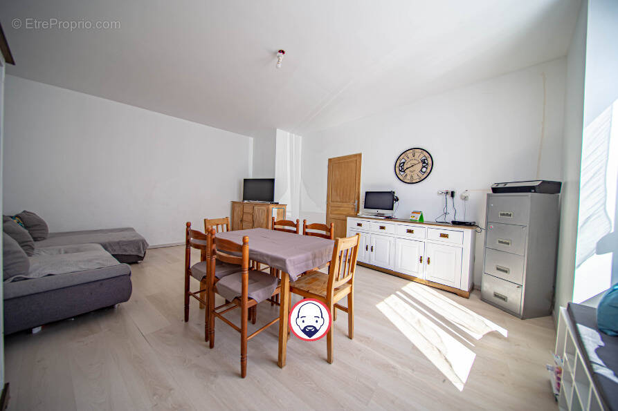 Maison à GONDRECOURT-LE-CHATEAU