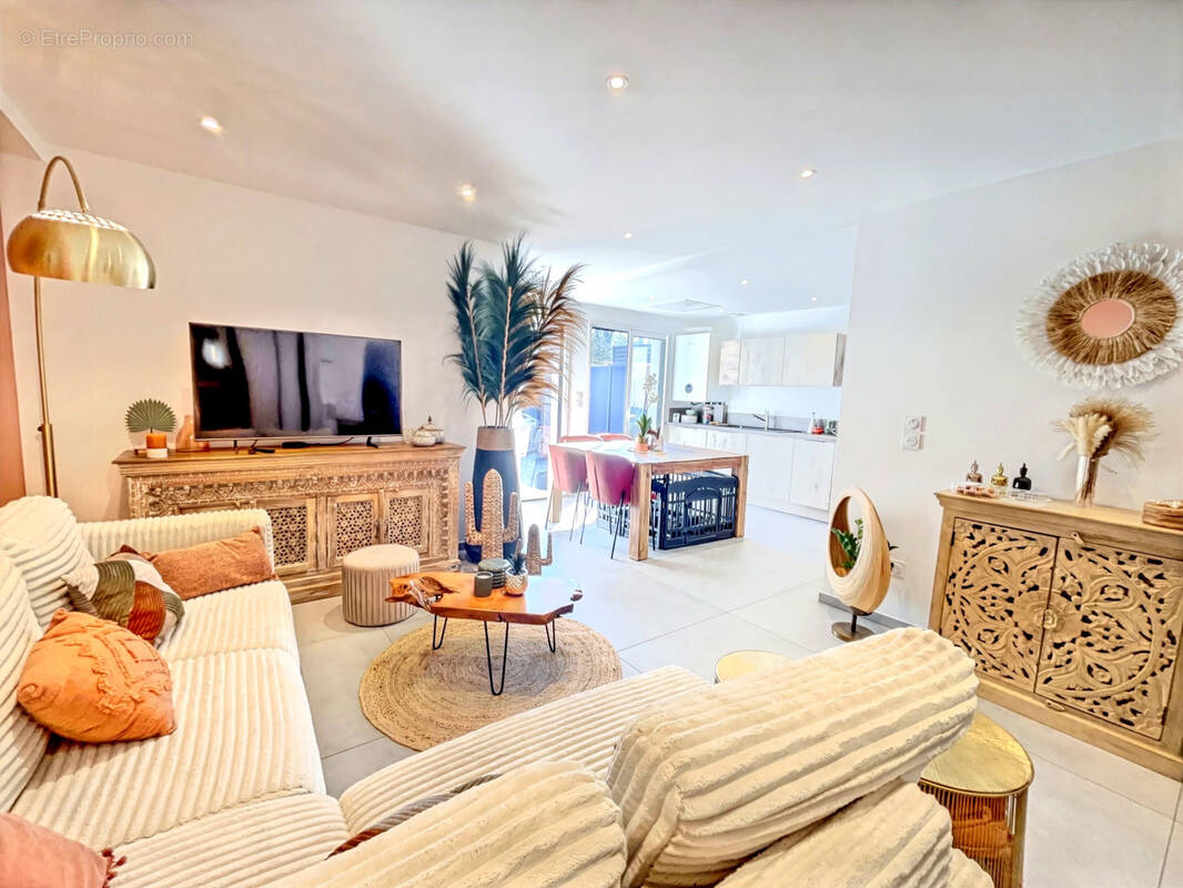 Appartement à SONNAZ