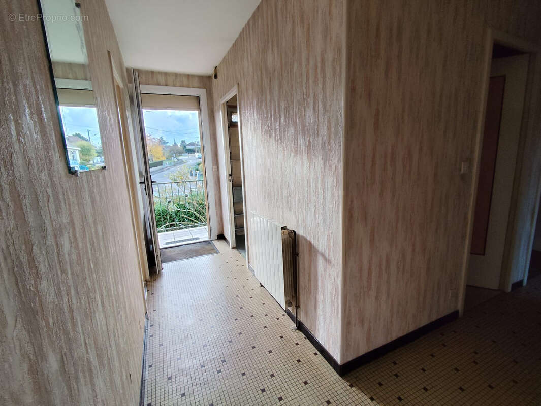 Maison à FRESNAY-SUR-SARTHE