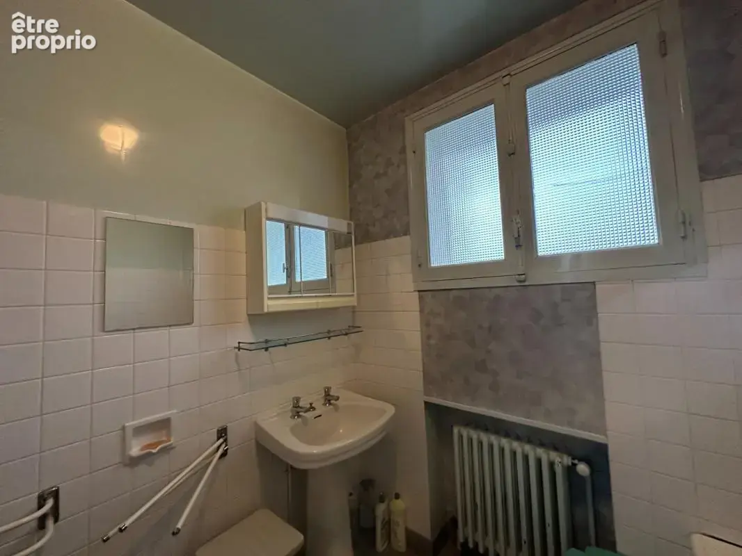 Maison de bourg  de 112 m² à Luçay le mâle - photo 15