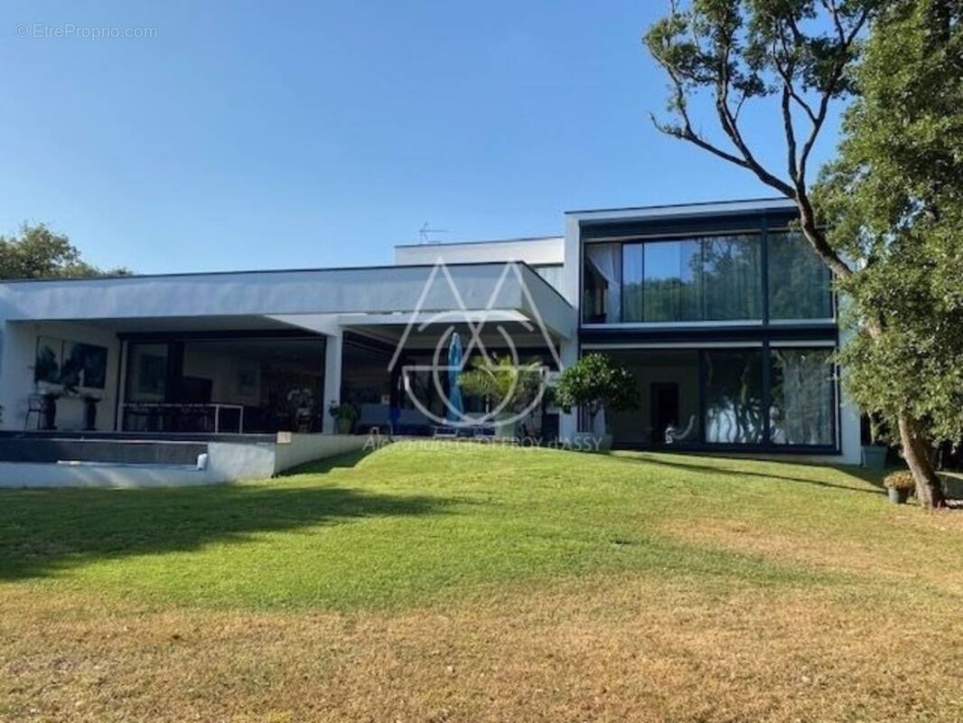 Photo Maison à Royan au prix de 4 700 000€