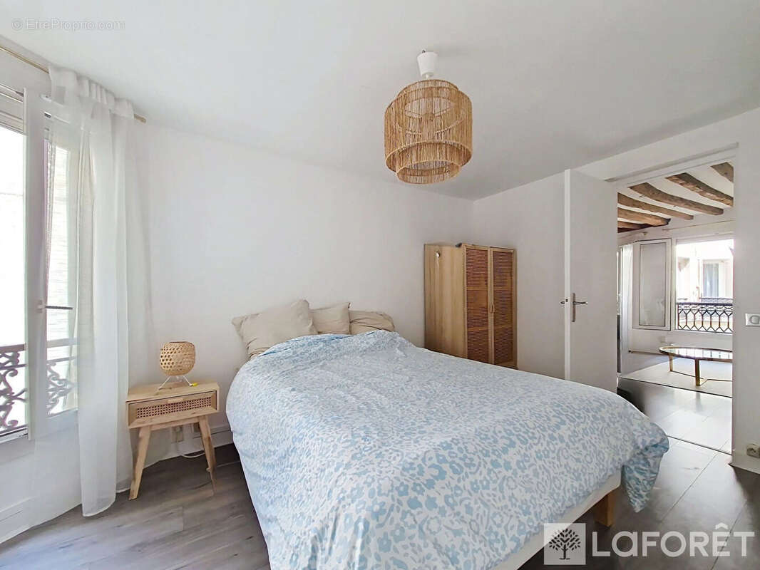 Appartement à PARIS-2E