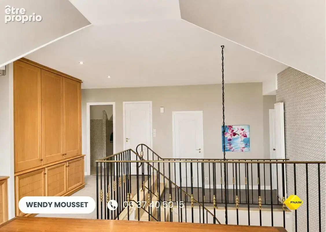 Maison de standing de 285 m² avec sous-sol - Aux portes de Vannes - photo 12
