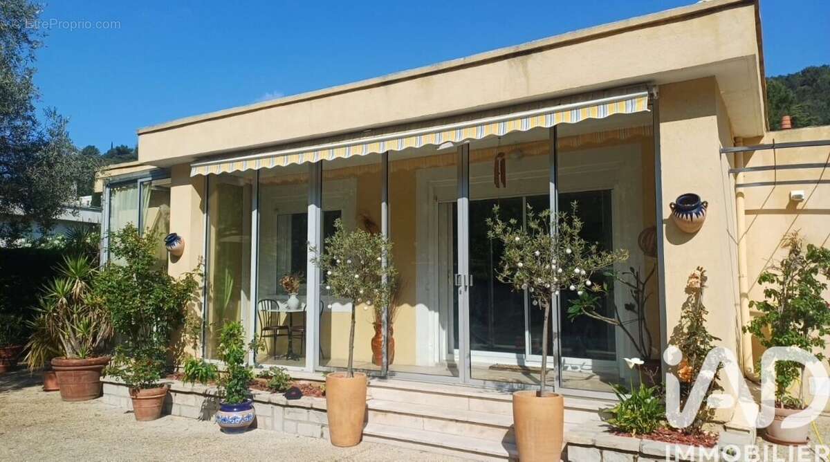 Photo 4 - Maison à CARNOUX-EN-PROVENCE