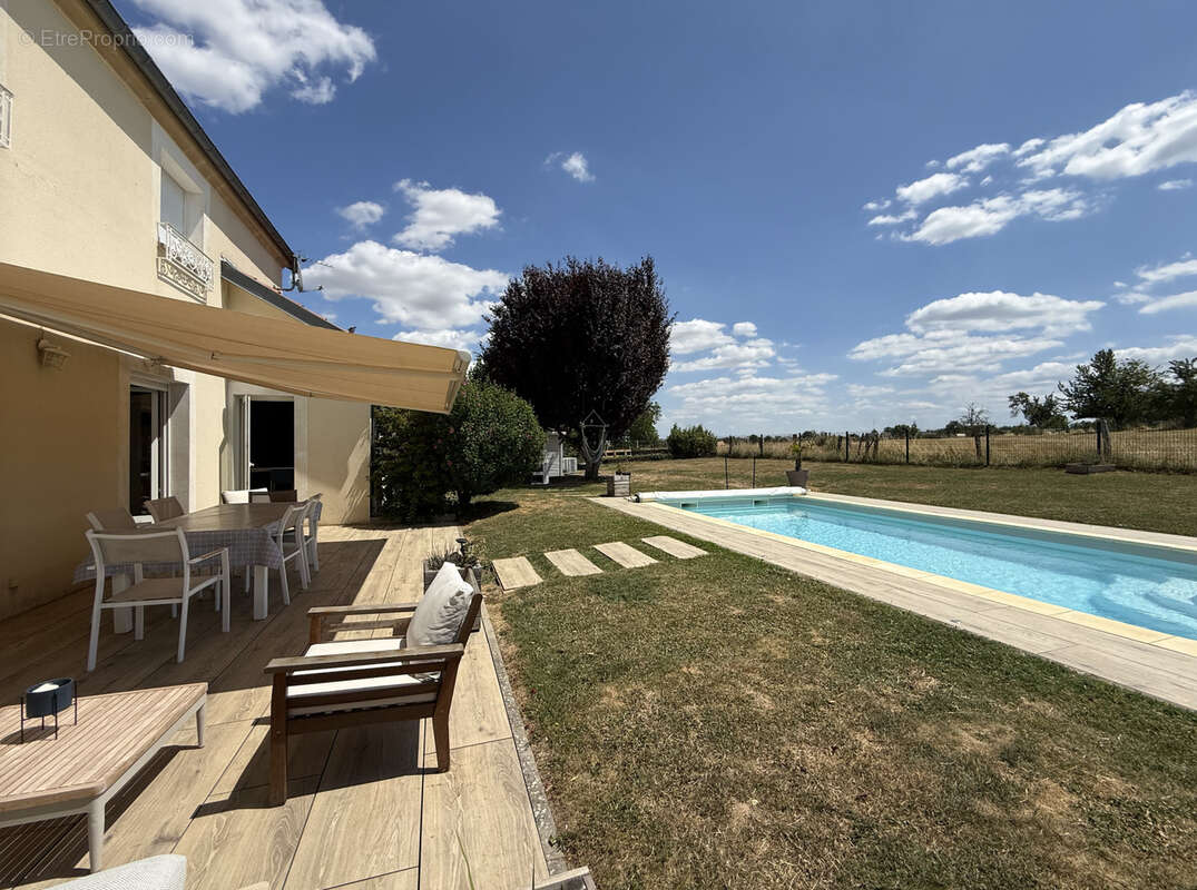 Maison t7 184m2, piscine, vittel - photo 3