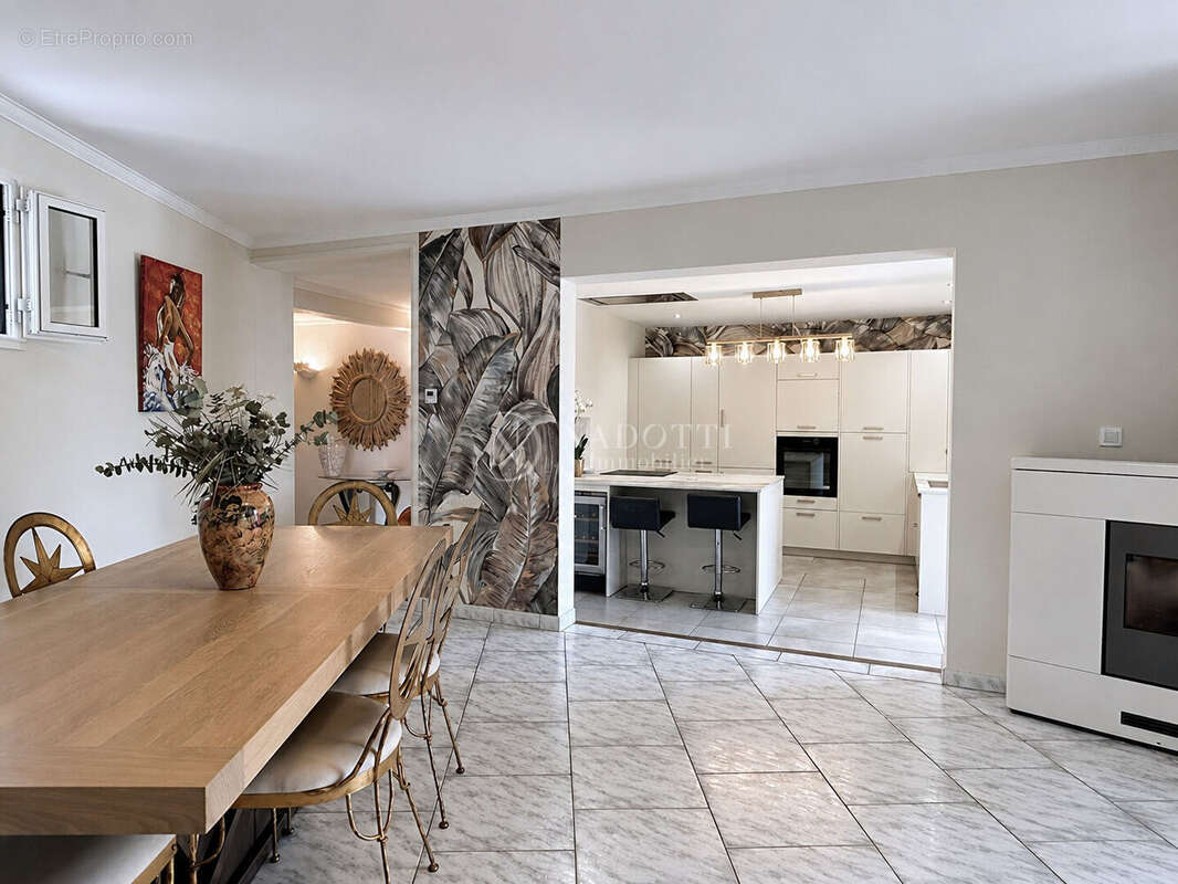Caumont sur Durance - Superbe Villa  en colline  de 230 m2 avec piscine - photo 3