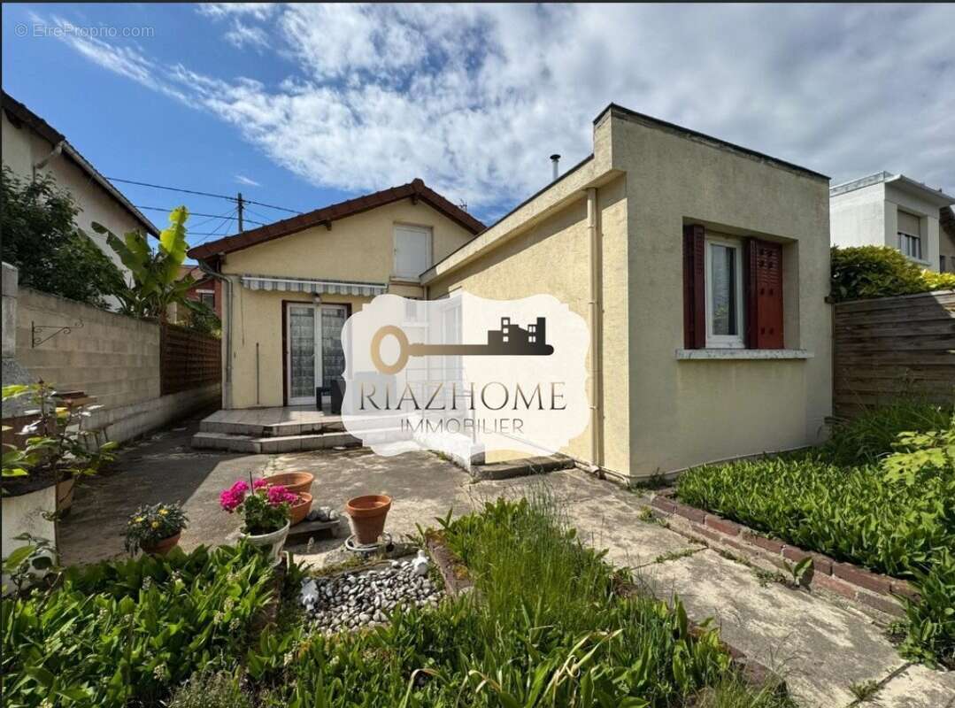 Maison à LE BOURGET