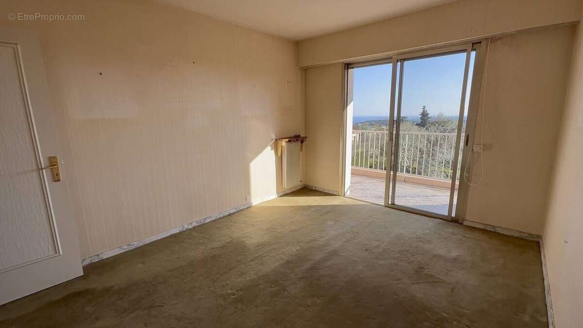 Appartement à VENCE