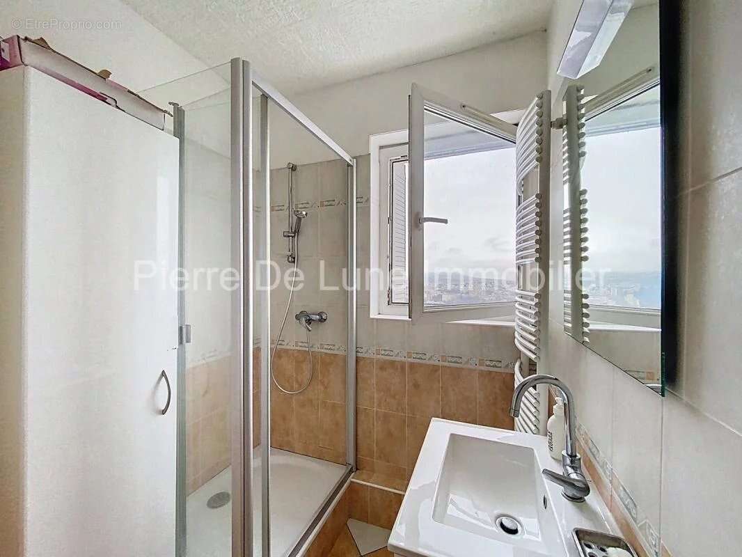 Appartement avec garage et caves - Vues exceptionnelles - 7ème étage - photo 17