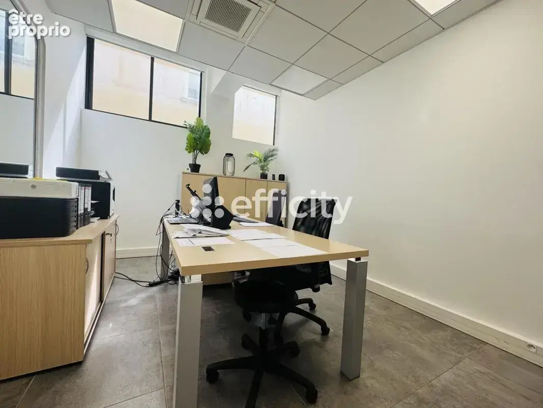 Local commercial - photo 7