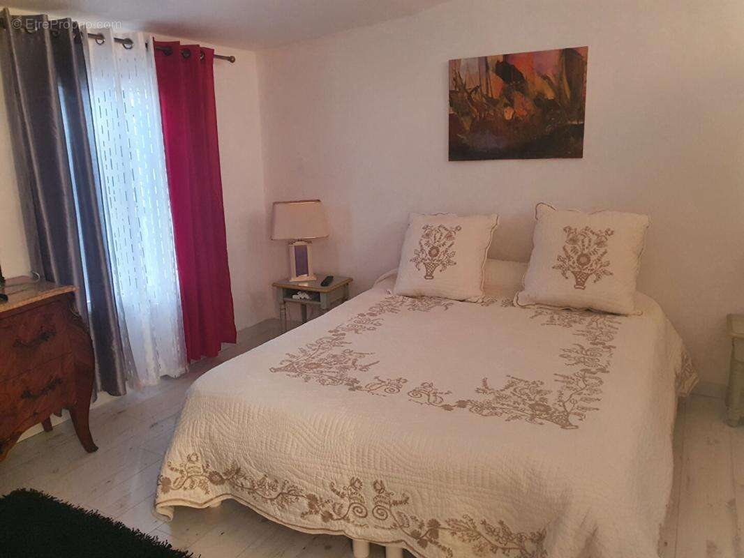 Maison à NANS-LES-PINS