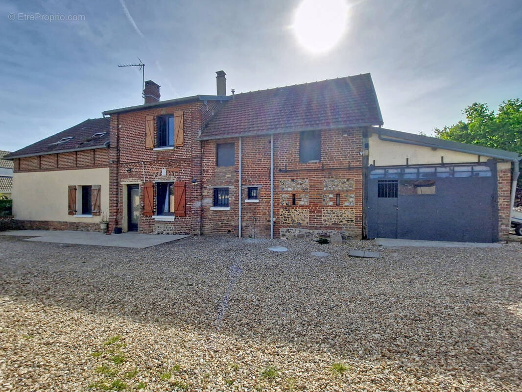 Maison à ETREPAGNY