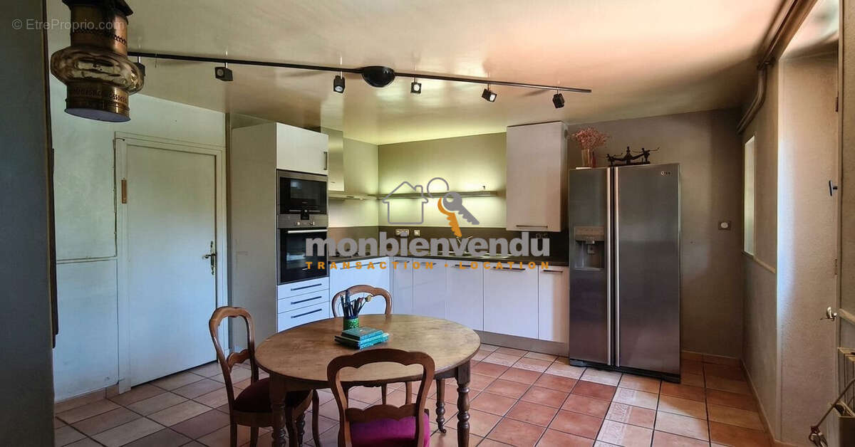 Maison 121 m² à Aurillac  - photo 3