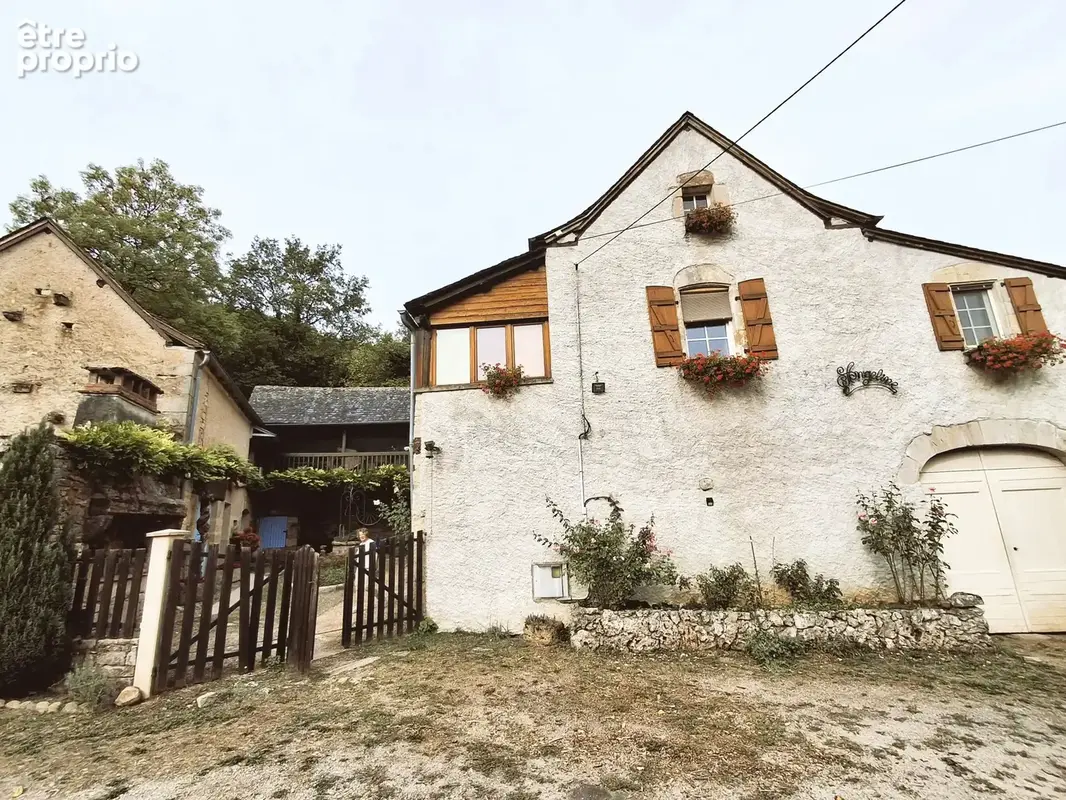 Une maison pleine de charme, prête à emménager, avec un beau potentiel d’aménagement - photo 16