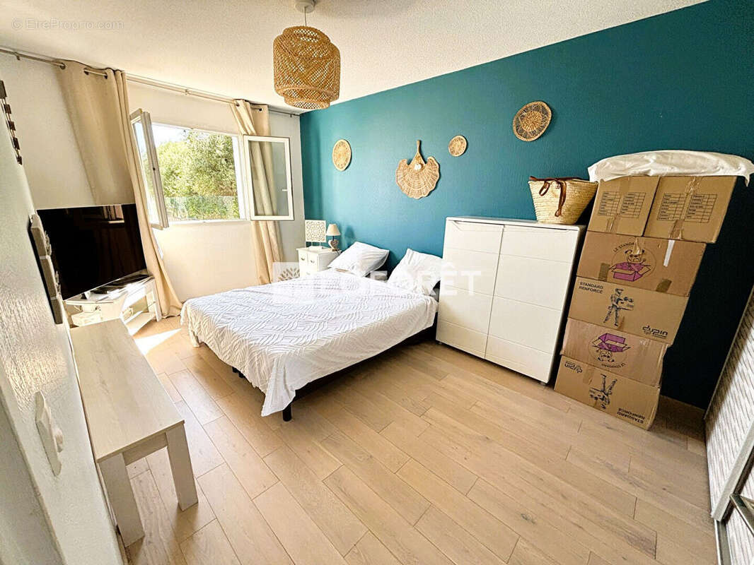 Maison à SAINT-LAURENT-DU-VAR