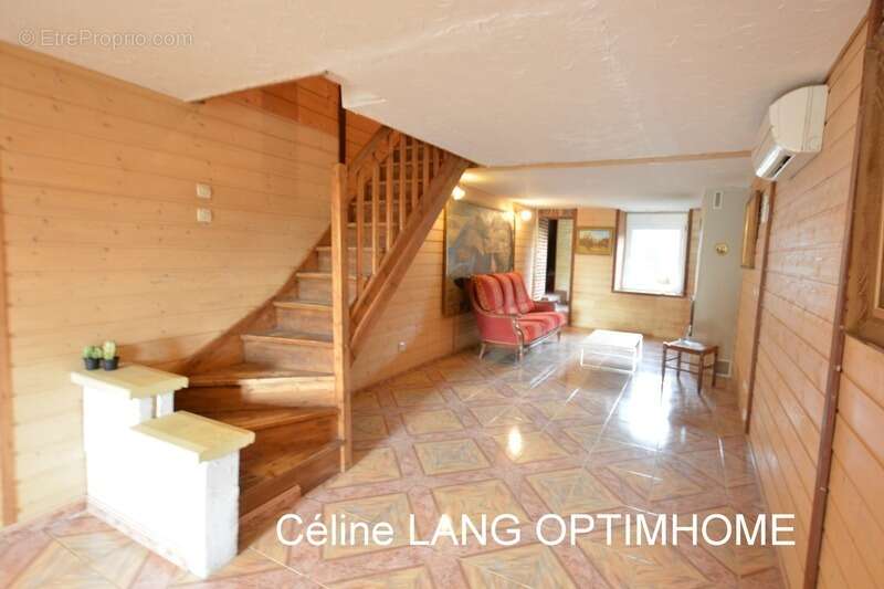 Maison à FRANCHEVAL