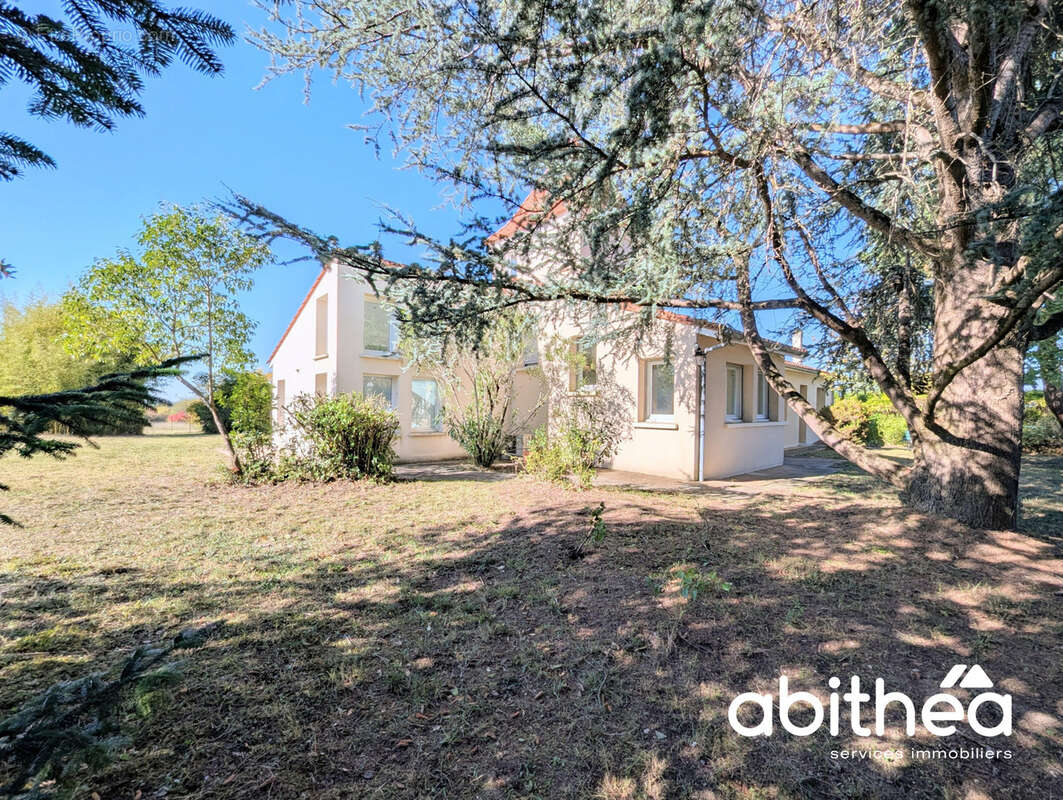 Maison à SAINT-GERMAIN-DU-PUCH