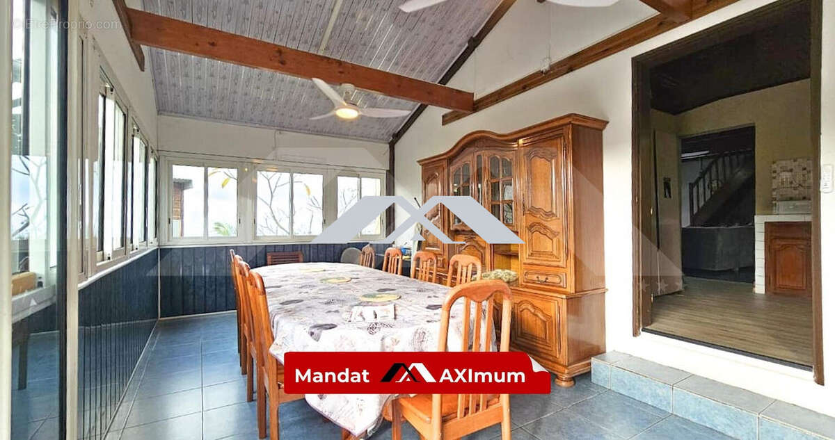 Maison à SAINTE-SUZANNE