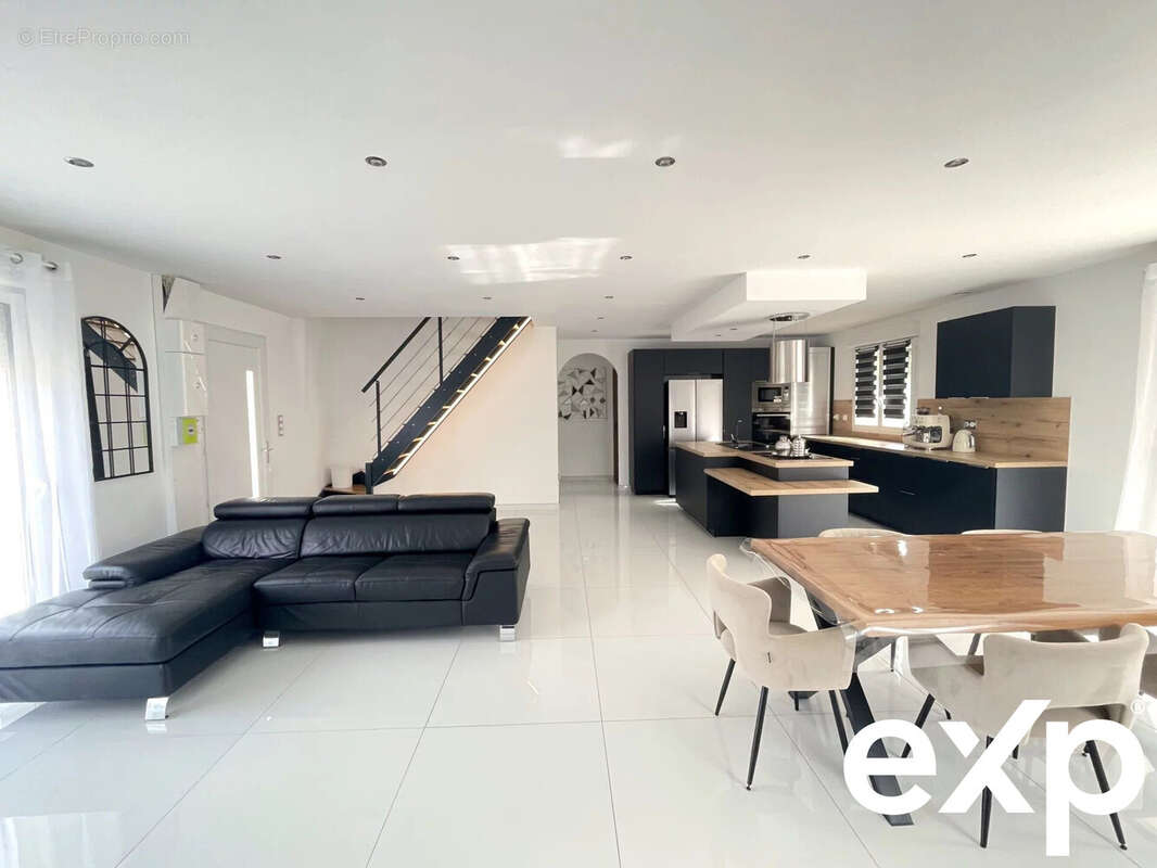 Maison à SAINT-AUBIN-SUR-GAILLON