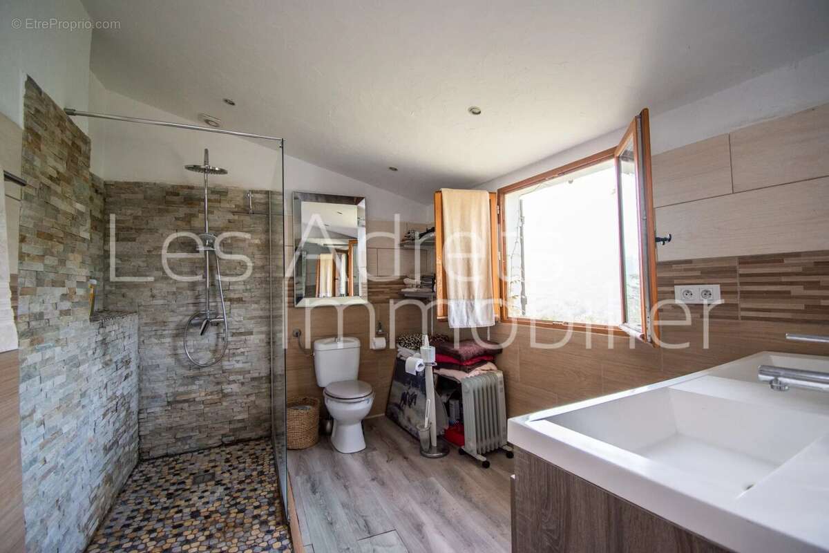 Maison à LES ADRETS-DE-L&#039;ESTEREL