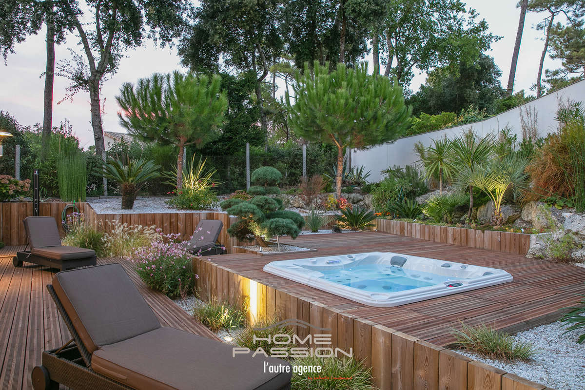 Maison à SAINT-GEORGES-DE-DIDONNE