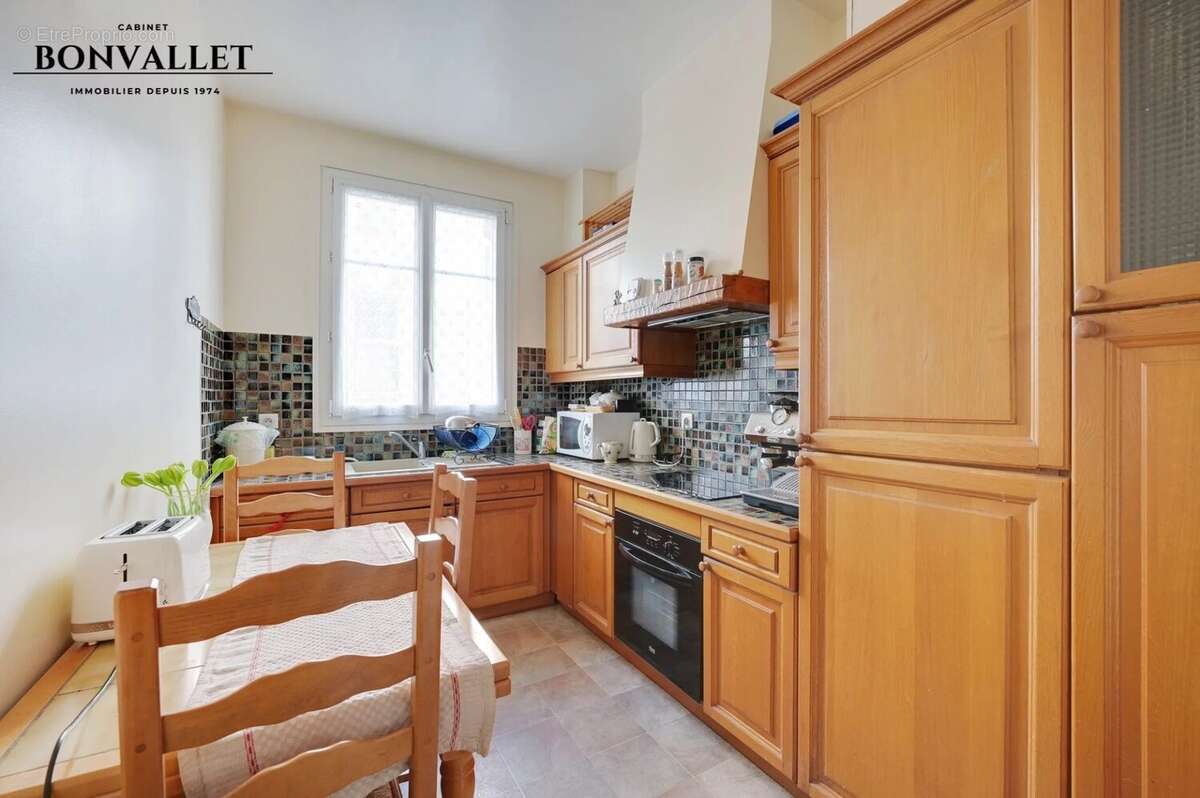 Appartement à PARIS-15E