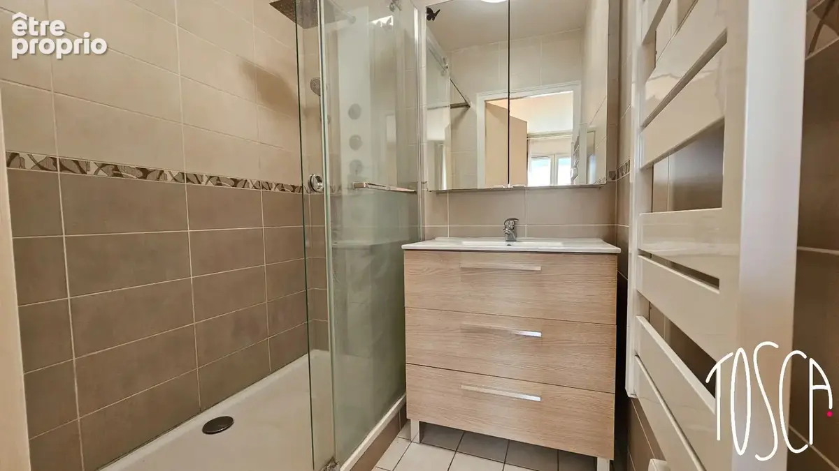 Thiais - quartier apollonia - 4 pieces - balcon - box - proche commerces - photo 15