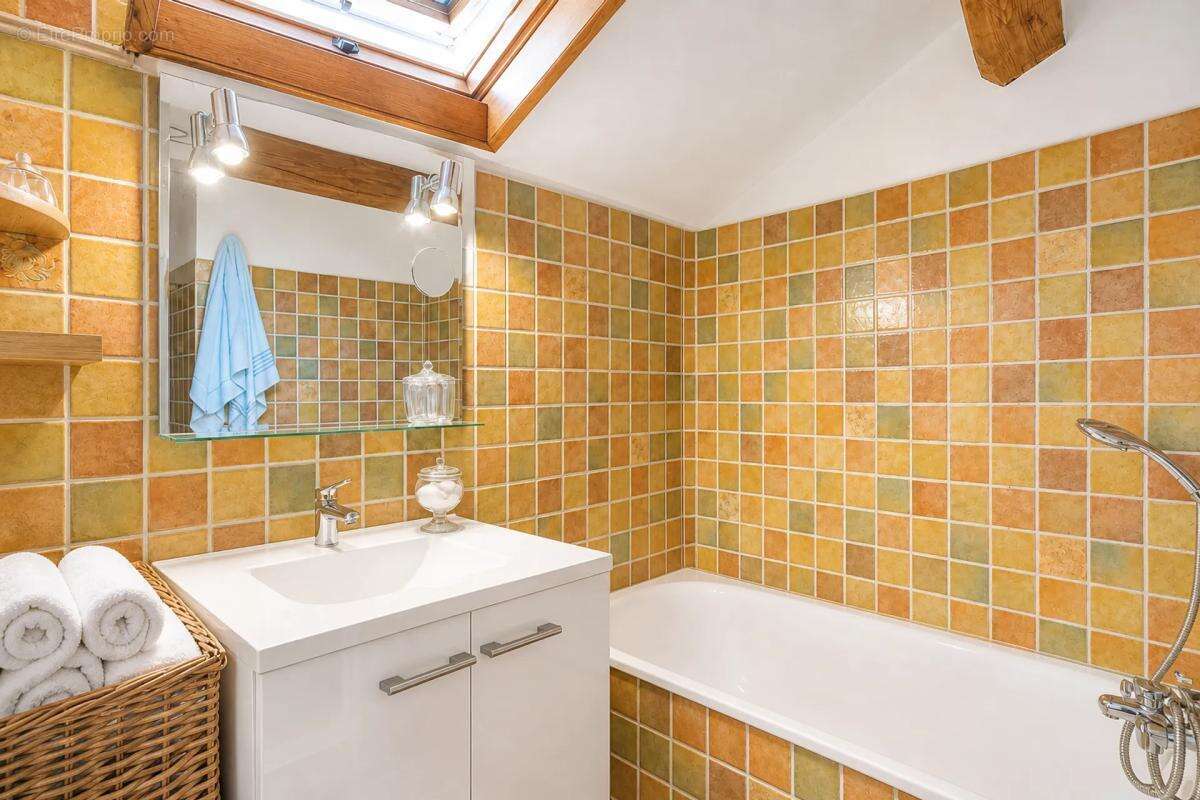Maison de 4 pièces de 87 m² à Gorniès - photo 17