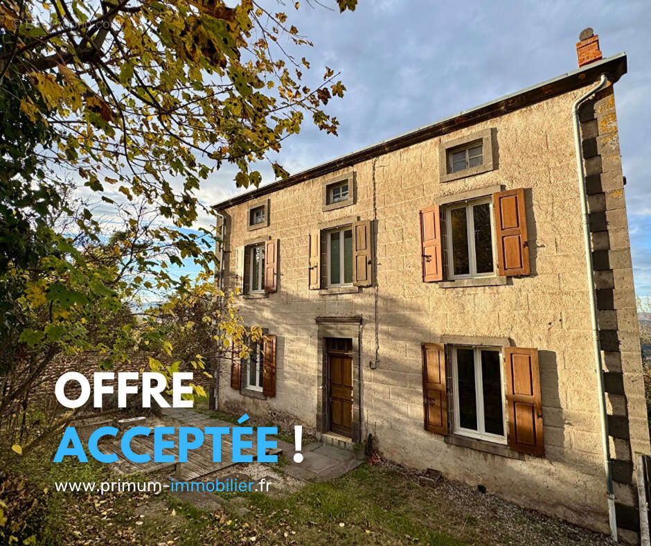 Maison à VEYRE-MONTON