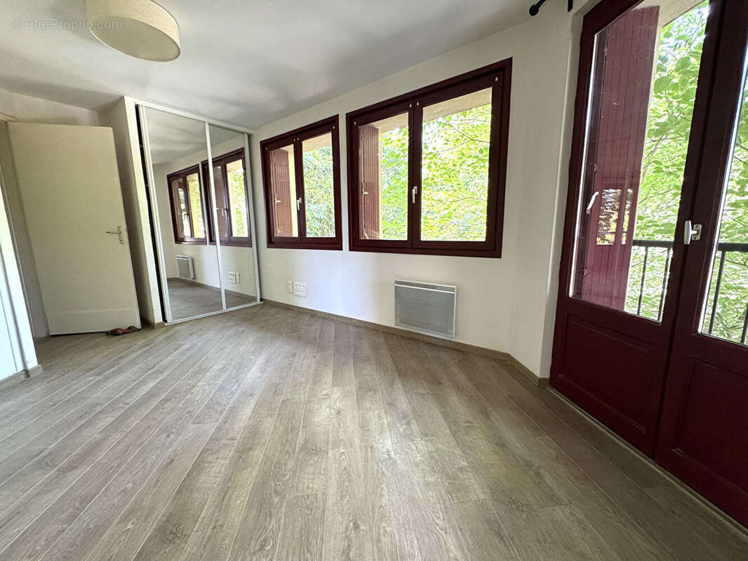 Appartement Toulouse 4 pièces 126m² + Terrasse + Balcon + 2 parking ! POUVOURVILLE - photo 7