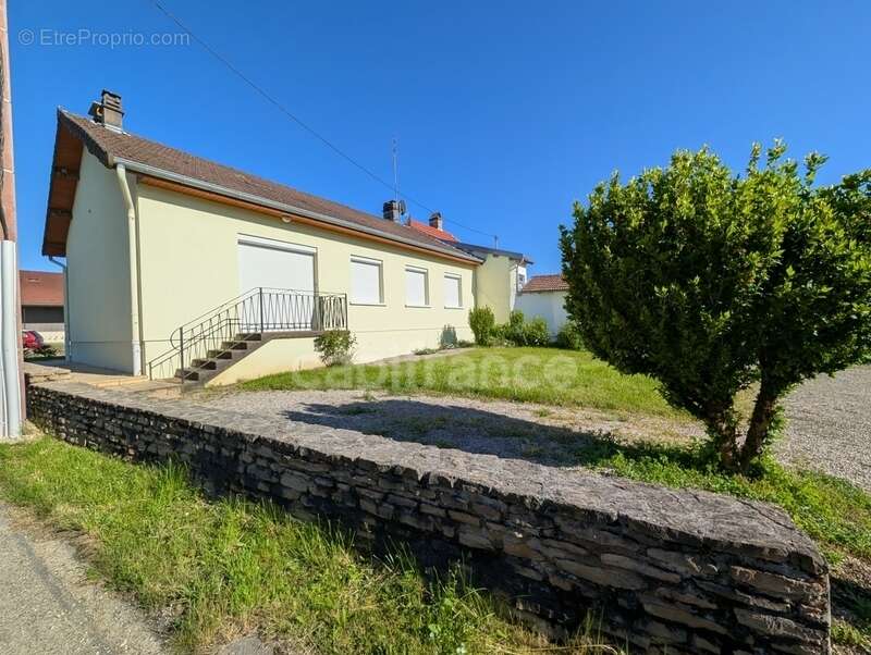 Maison à BLETTERANS