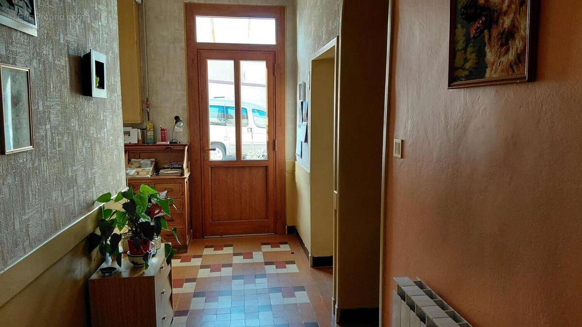 Photo 6 - Maison à POUILLY-SOUS-CHARLIEU