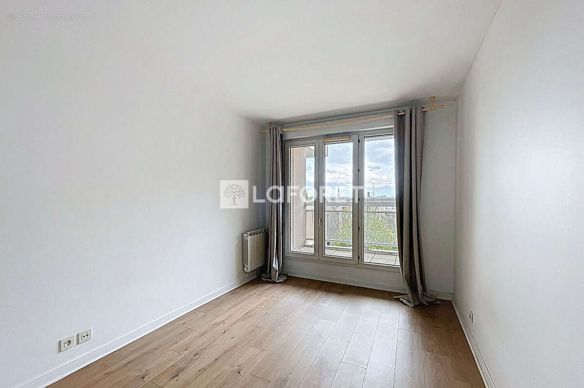 Appartement à SURESNES