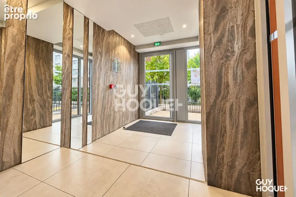 4 pièces traversant - balcon & parking - photo 16