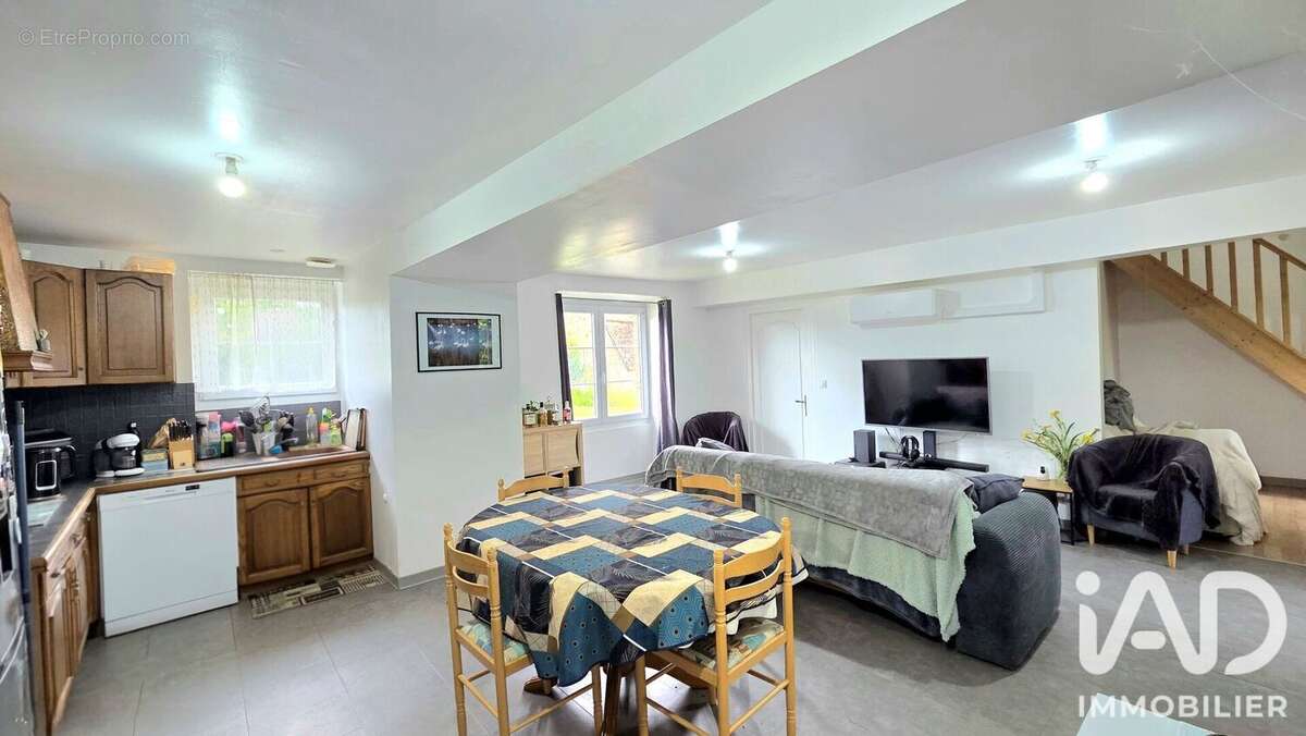 Maison 72 m² à Chalais  - photo 3