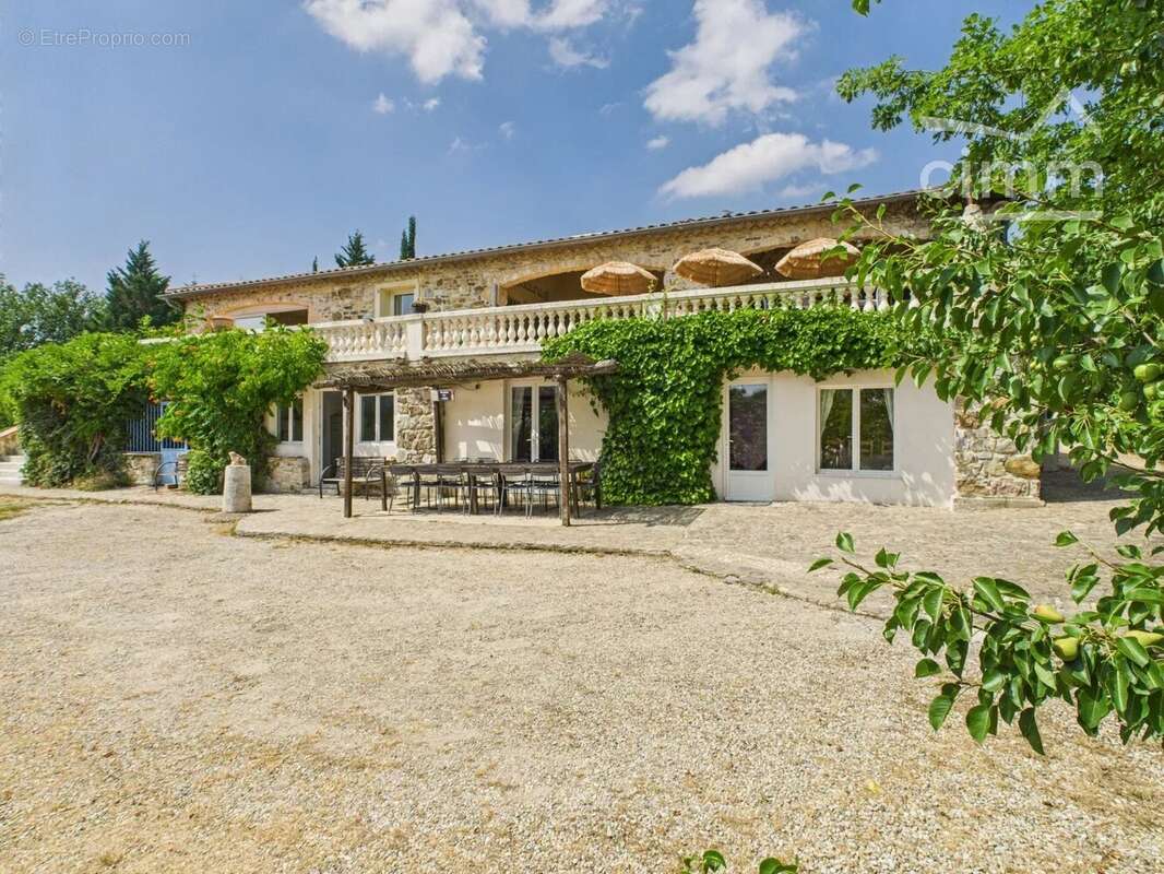 Maison à MOLIERES-SUR-CEZE