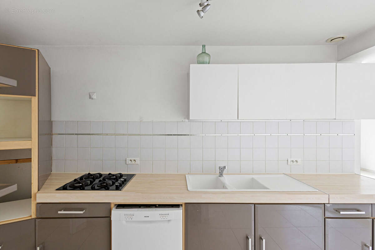 Maison à LA FARE-LES-OLIVIERS