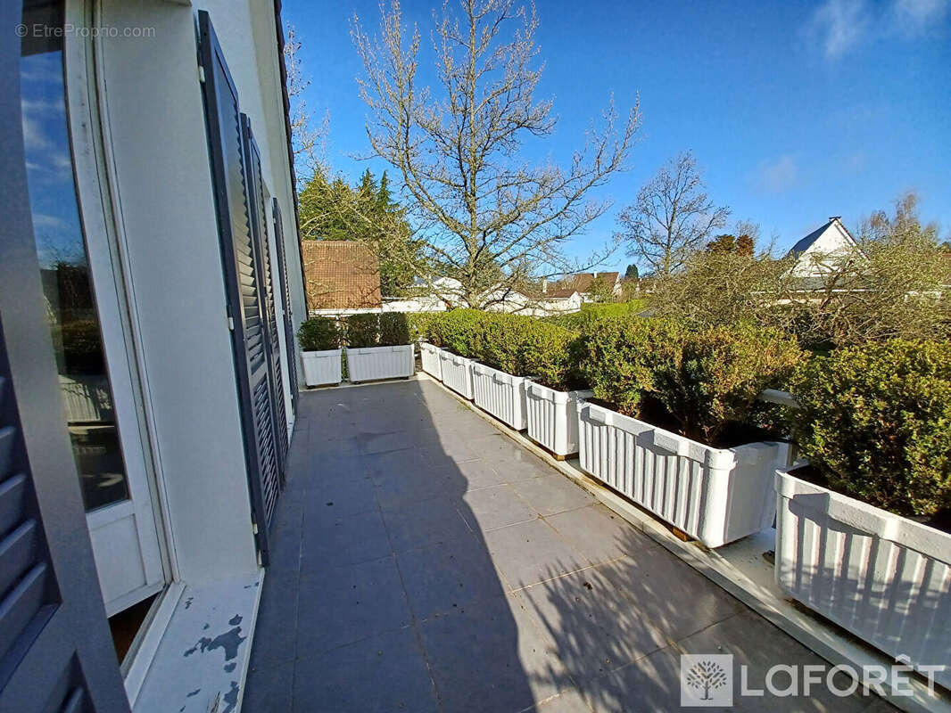 Maison à GIF-SUR-YVETTE