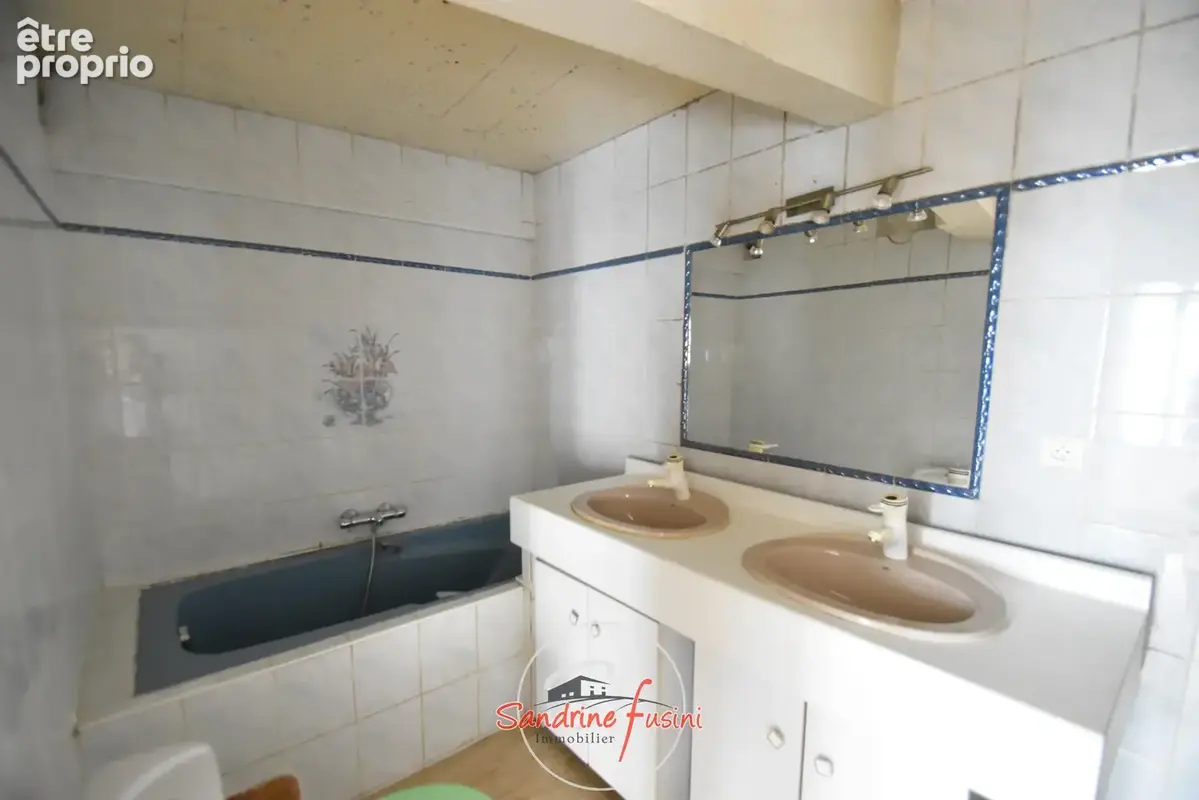 Dans maison de village - appartement 4p en duplex - photo 7