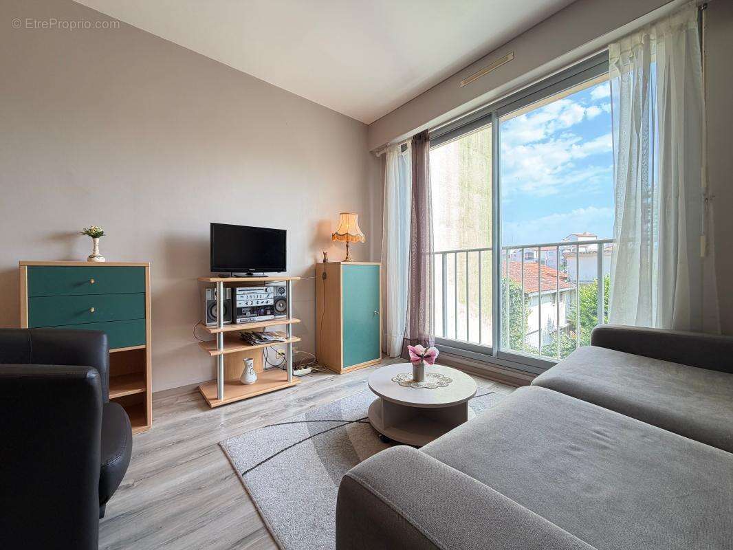 Joli STUDIO au calme, au coeur du Centre Ville - photo 3