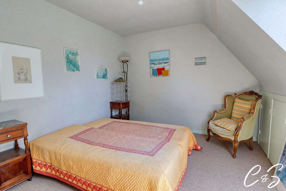 Maison 170 m² à Gouesnach  - photo 7