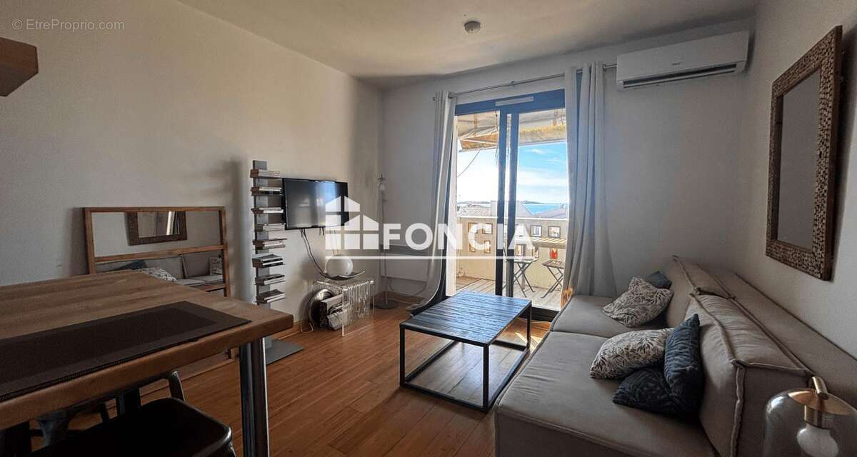 Appartement à SIX-FOURS-LES-PLAGES