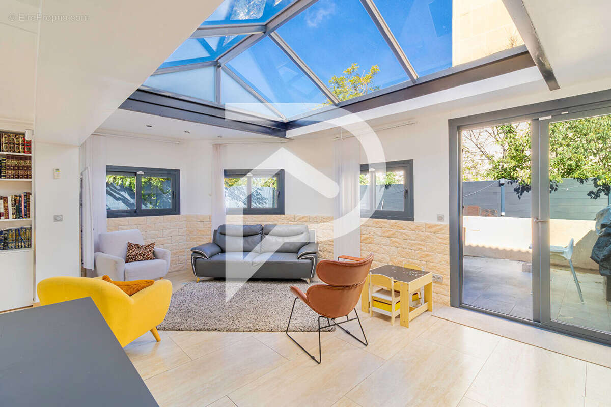 Maison à MARSEILLE-10E