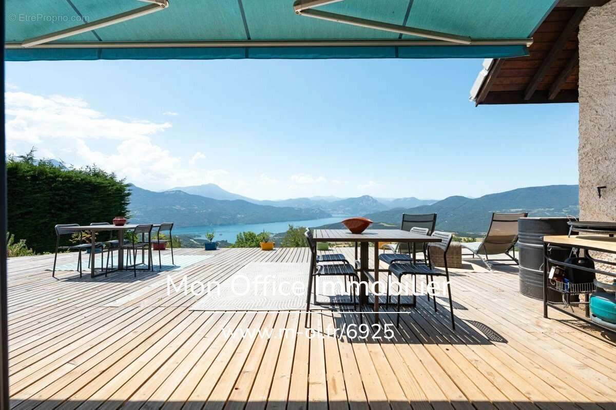 Référence : 6925-MTE - Maison Type 6 - 1539 m² jardin, piscine - vue panoramique Lac - photo 3