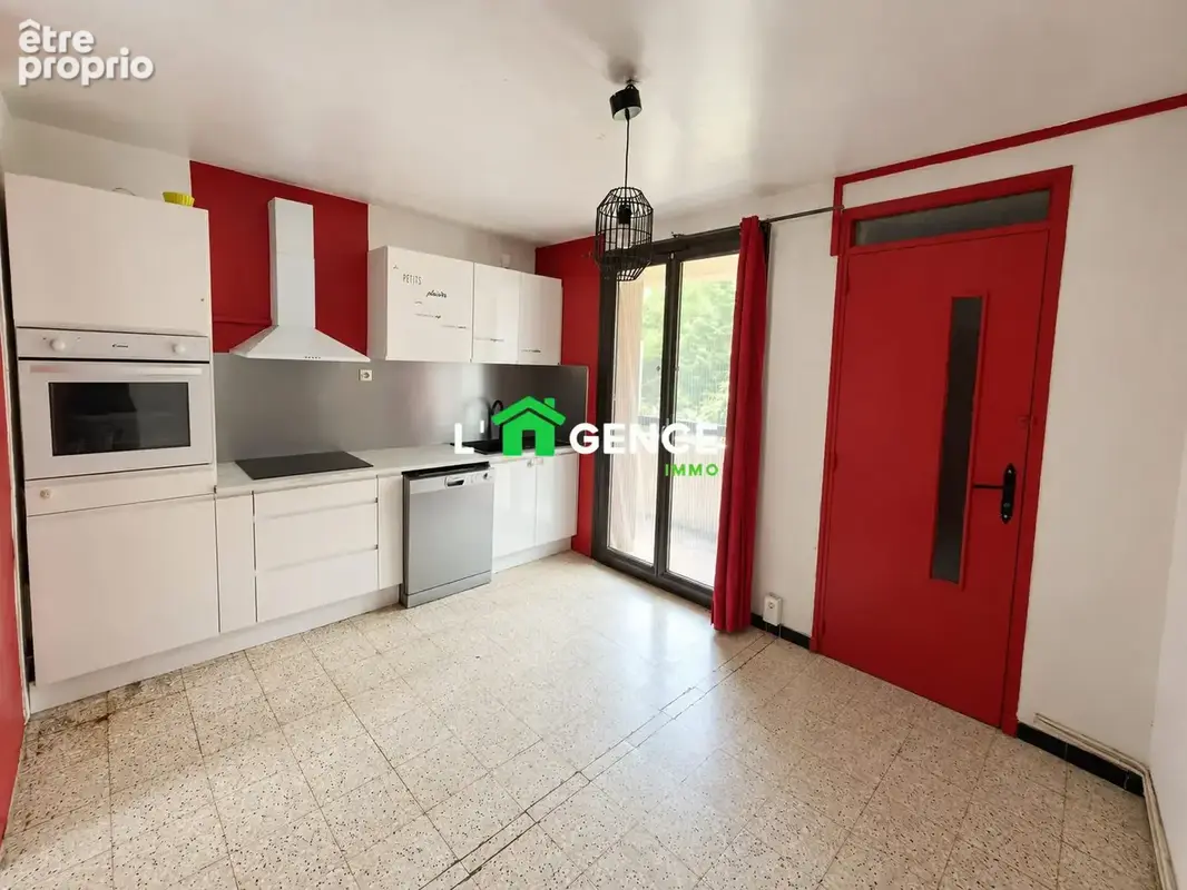 Appartement 3 pièces 60 m² à vendre à Martigues (13500) - photo 2